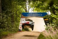 Kalle Rovanperä ja Jonne Haltunen juhivad WRC Rally Estoniat